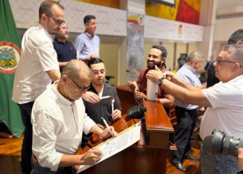 Pereira renueva su compromiso con la humanización de los servicios de salud