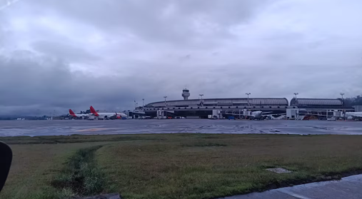 Gobierno Petro tomó decisión que afecta al aeropuerto José María Córdova, que sirve a Medellín: se quedaría sin nueva pista