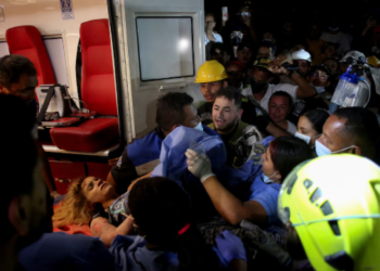 Otro milagro, rescataron con vida a Daniela Largo tras 36 horas bajo los escombros en Pereira después del terremoto de 7,4 en Colombia
