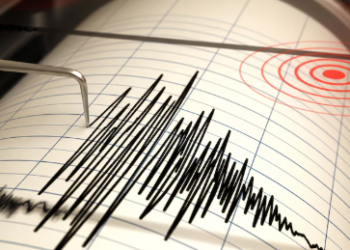 Dos fuertes sismos sacuden Costa Rica la madrugada de este lunes y provocan más de 30 réplicas
