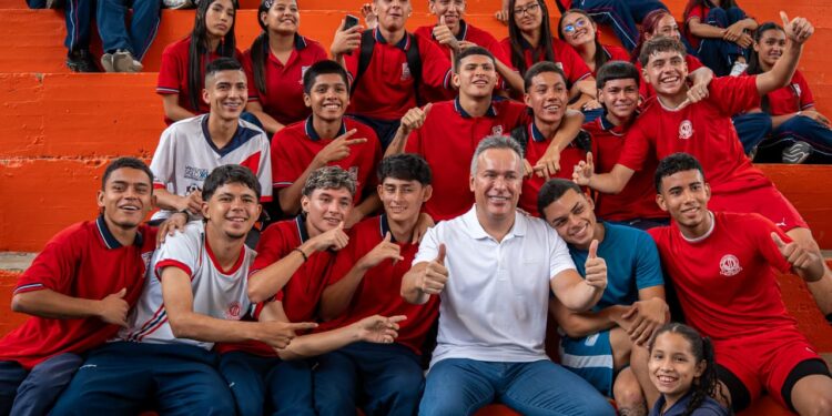 Alcaldía de Pereira continúa entregando a la ciudad escenarios deportivos renovados para el deporte y el bienestar