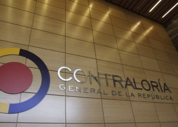Gobierno Petro habría presentado multimillonarias irregularidades en las cuentas fiscales, según informe de la Contraloría ante el Congreso