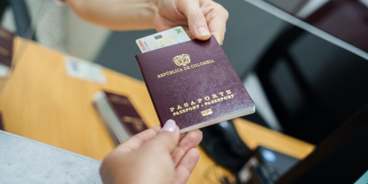 Gobernación de Risaralda alerta sobre estafas en trámite de pasaportes