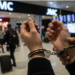 Más de 35 turistas extranjeros han sido capturados por explotación sexual infantil en Medellín: estas son sus nacionalidades