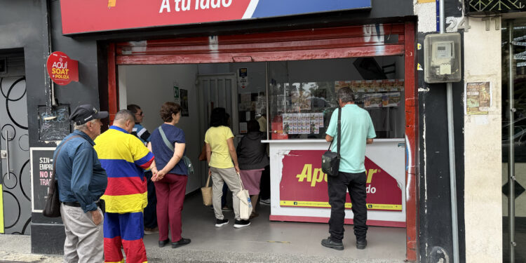 Gobierno Nacional alista giro de recursos para completar las ayudas económicas a damnificados del terremoto en Risaralda