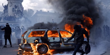Francia bajo fuego: Violentas protestas dejan 1.800 detenidos y más de 500 policías heridos