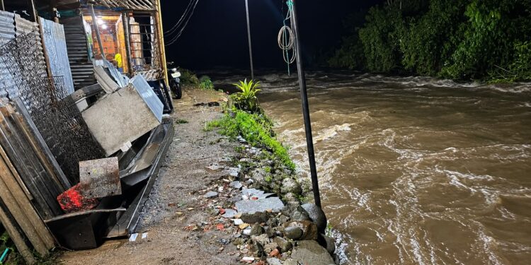 DIGER atendió emergencias por las lluvias del día miércoles en Pereira, donde se afectaron nueve viviendas y 34 personas