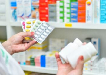 Consejo de Estado ordena crear una nueva política farmacéutica para regular precios y frenar desabastecimiento