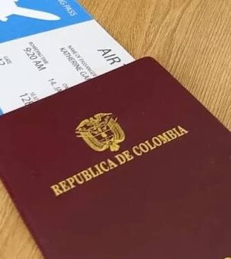 Gobierno garantiza expedición de pasaportes por 15 meses más y congela tarifas actuales